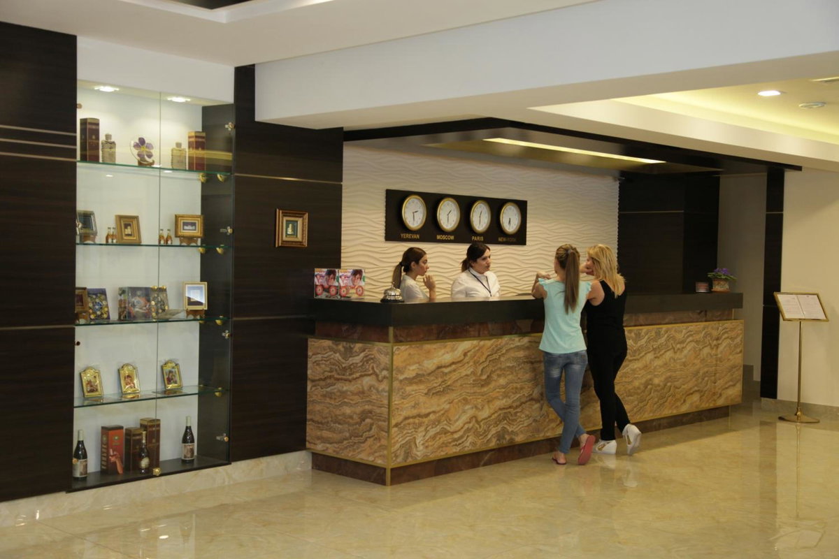 Отель · Shirak Hotel, Yerevan