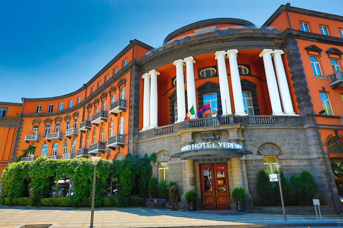 Hôtel · Grand Hotel Yerevan - Small Luxury Hotels of the World, Yerevan