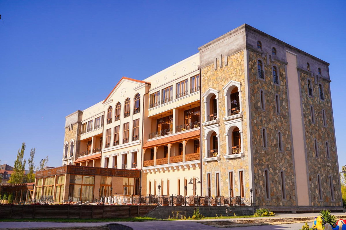 Caucasus Hotel, Armenien
