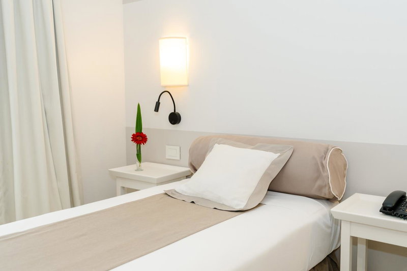 Loi Suites Recoleta Hotel, Retiro, Argentina