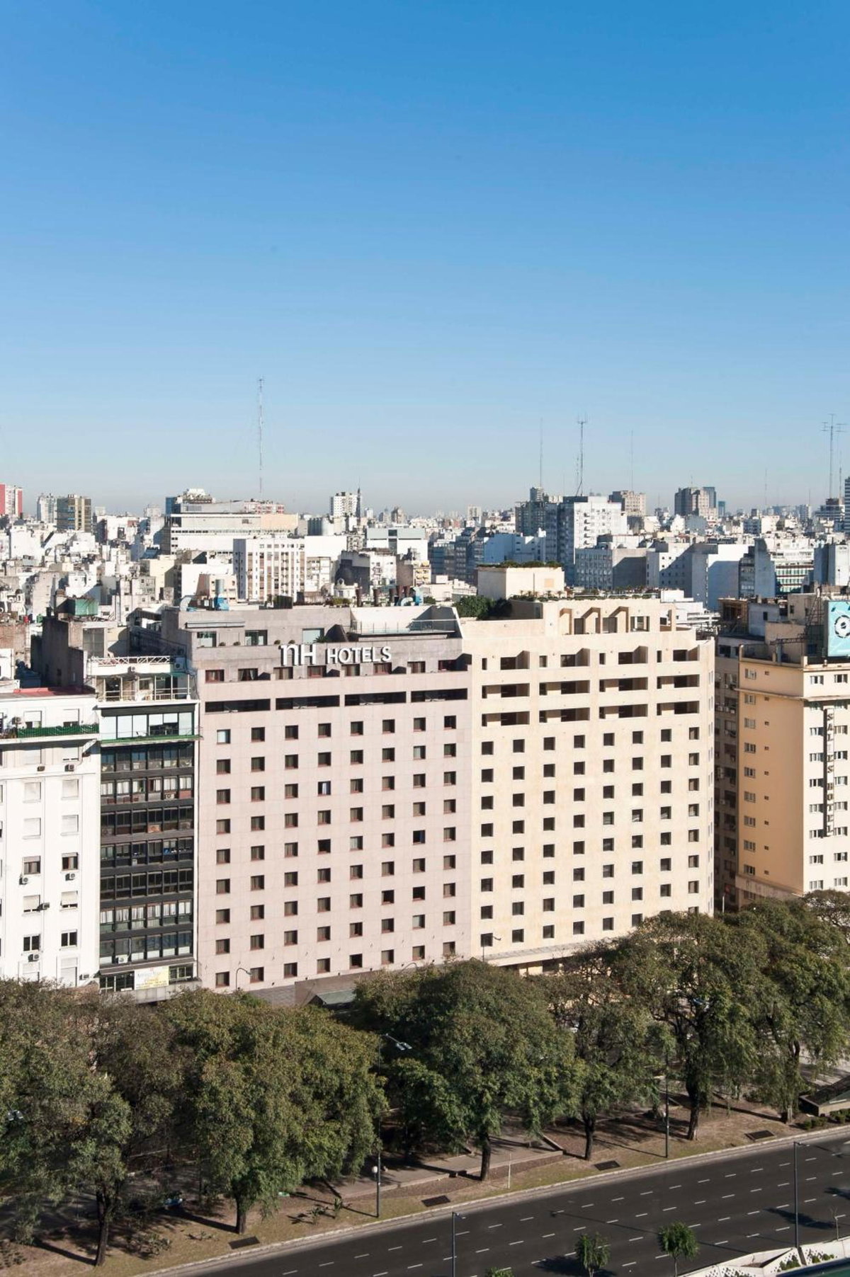 NH Buenos Aires 9 de Julio, Аргентина