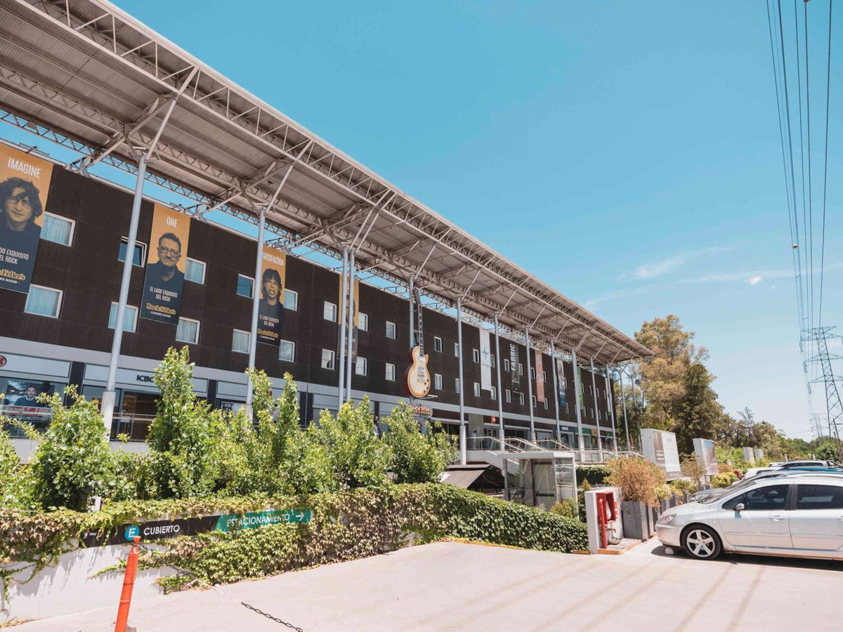 Hotel · ibis Pilar, Pilar