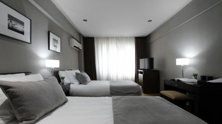 Hotel 8 de Octubre, Retiro, Argentina