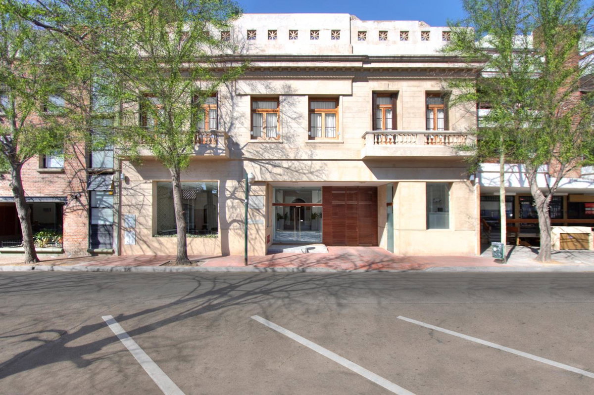 Hotel · San Isidro Plaza Hotel, San Isidro