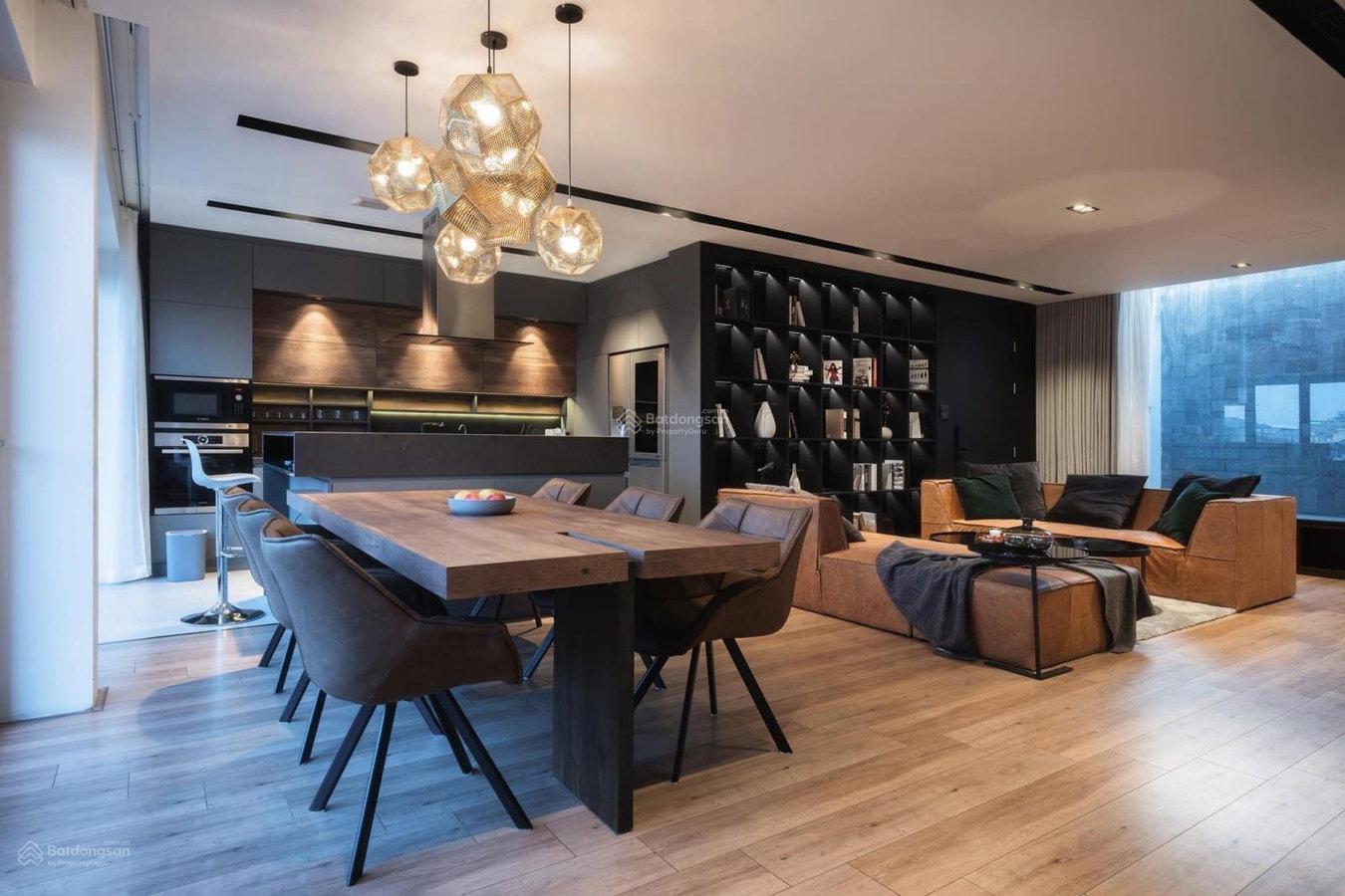 Apartment for sale in Ba Dinh, Vietnam · Thanh Cong Tower 57 Lang Ha · 2 rooms, 2 baths