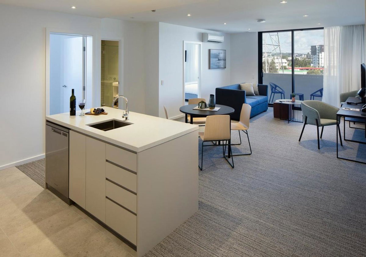 Hotel · Quest Robina, Robina