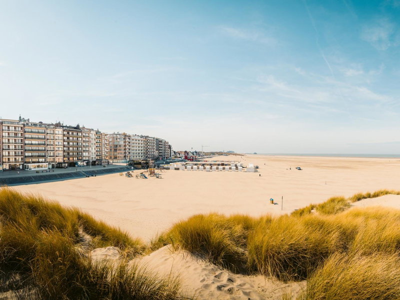 Holiday Suites Zeebrugge, Knokke-Heist, Бельгия
