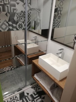 Utopia Hotel, Mons, Bélgica