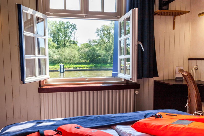 Boat Hotel De Barge, Brugge, Belgium