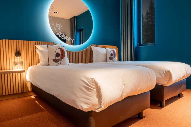 Mah Hotel, Saint-Ghislain, Bélgica