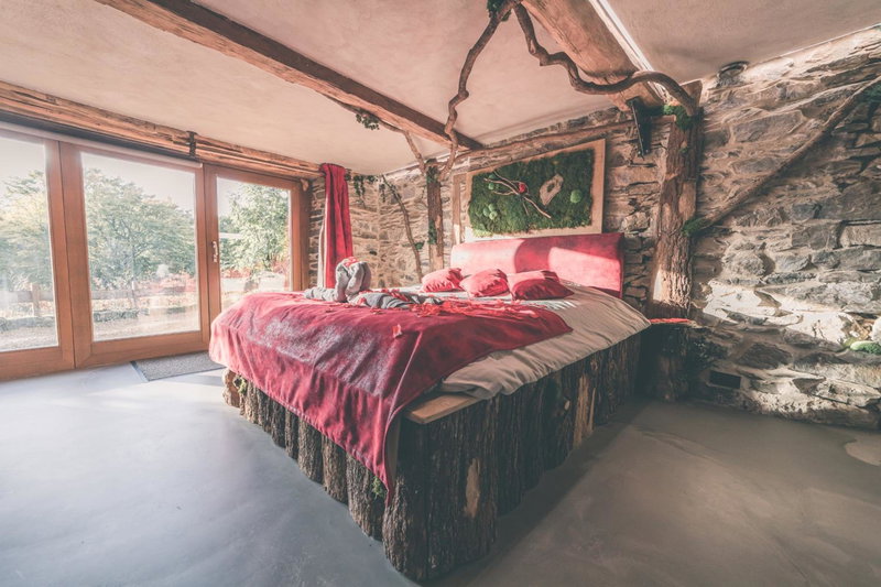 Romantic Getaway - Sauna and Jacuzzi - El Clandestino, Chaudfontaine, Belgium