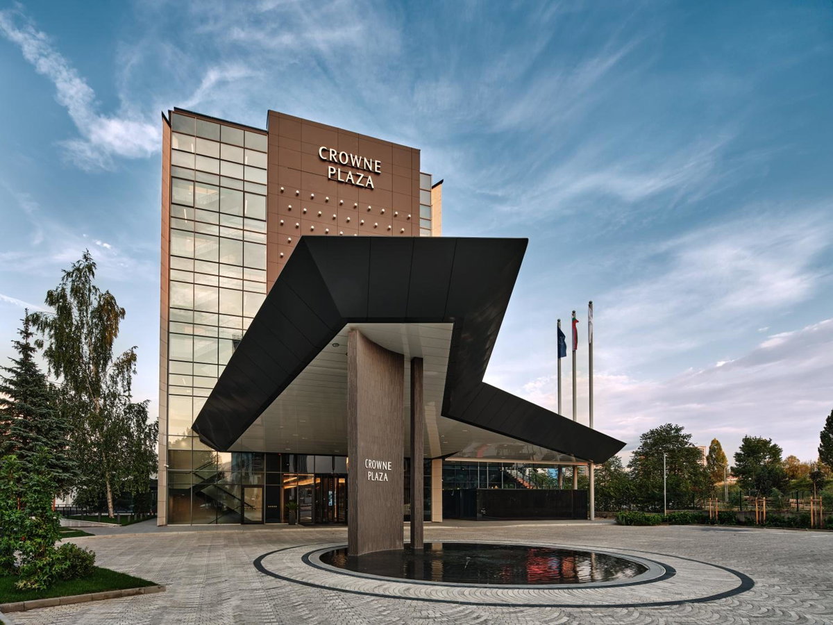 Hôtel · Crowne Plaza Sofia by IHG, Sofia