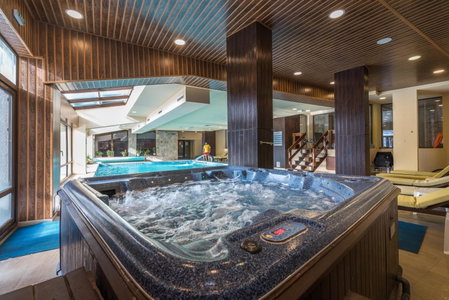St George Ski & Holiday - Half Board & All Inclusive, Bansko, Болгария