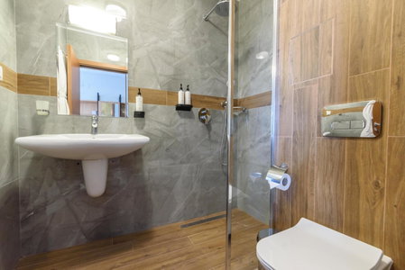 St George Ski & Holiday - Half Board & All Inclusive, Bansko, Болгария