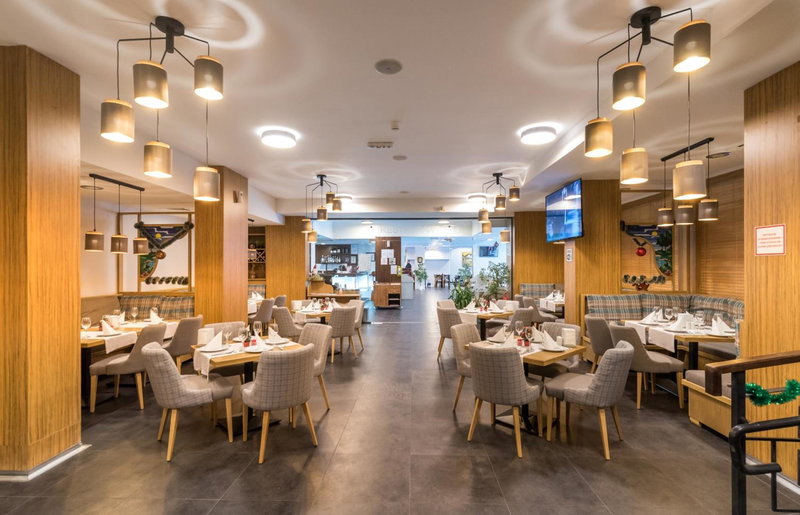St George Ski & Holiday - Half Board & All Inclusive, Bansko, Болгария