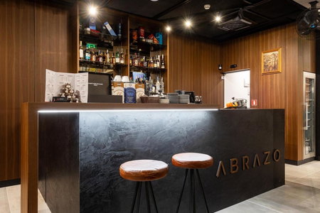 Abrazo Sofia Hotel by HMG, Sofia, Болгария