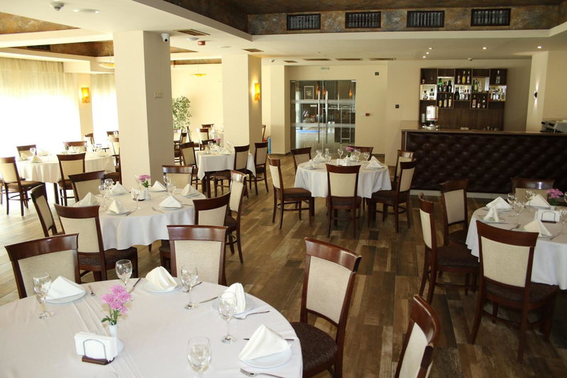 Hotel Golden Tulip Varna, Varna, Болгария