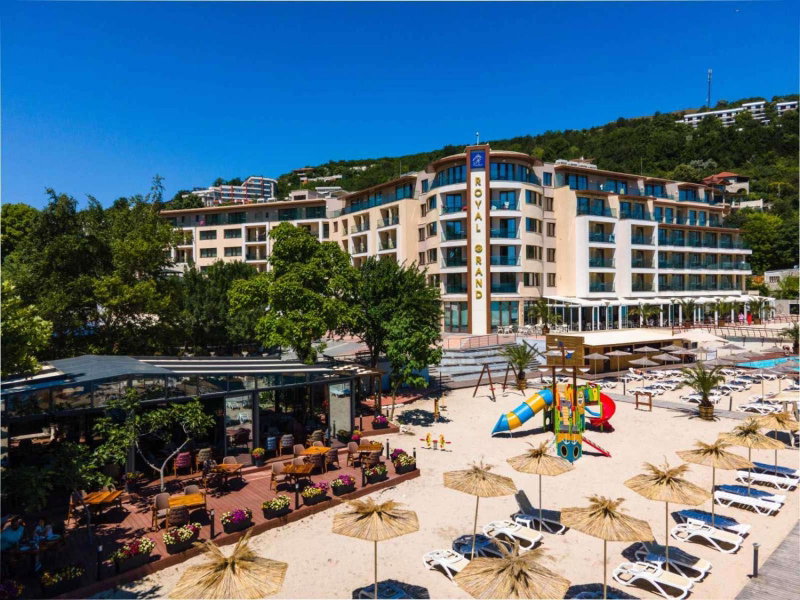 Royal Grand Hotel and Spa - All Inclusive and Free beach accsess, Kavarna, Болгария