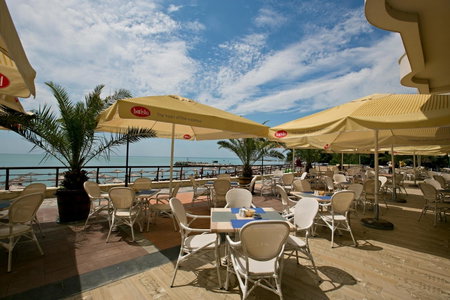Royal Grand Hotel and Spa - All Inclusive and Free beach accsess, Kavarna, Болгария