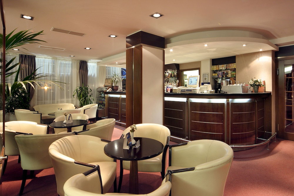 Hôtel · Forum Hotel, Sofia
