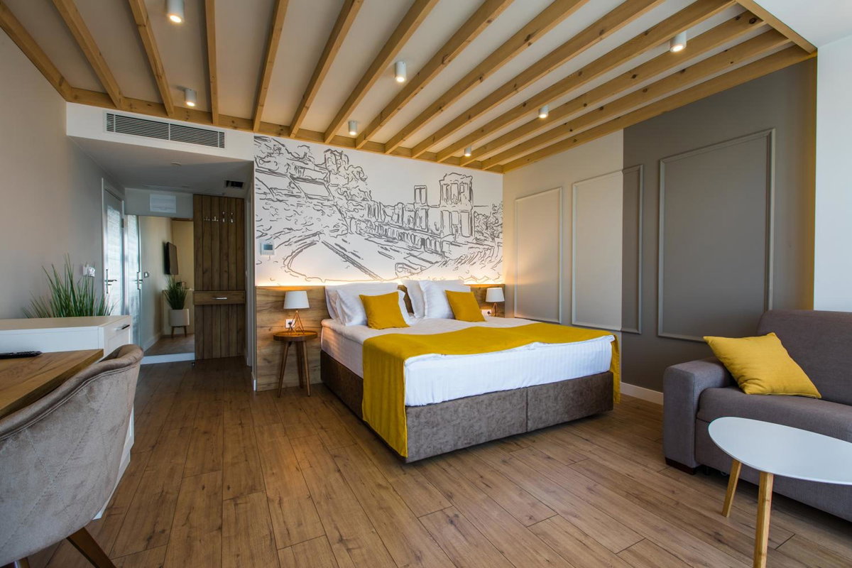 HillHouse Plovdiv, Болгария