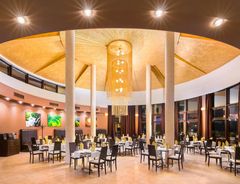 Hotel Sevtopolis Medical & SPA, Kazanlak, Болгария