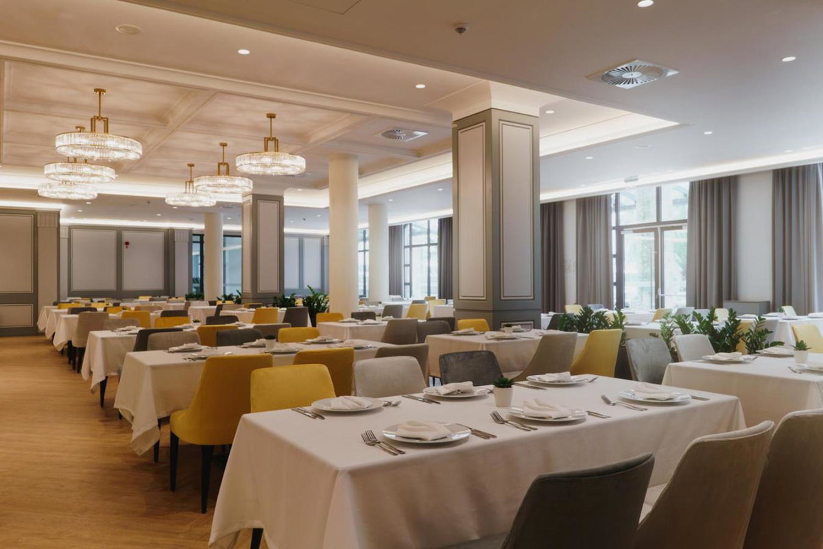 Hotel · Astor Garden Hotel, Varna