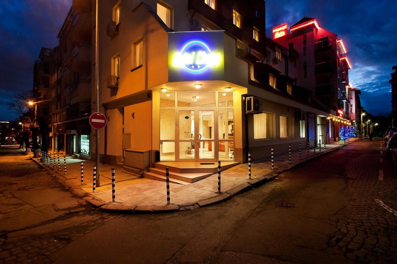 Hotel Cheap - Smart choice - Great value, Sofia, Bulgaria