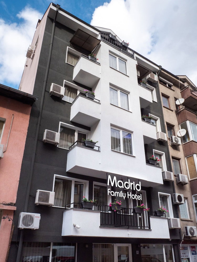 Hôtel · Family Hotel Madrid, Sofia