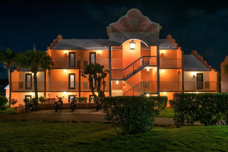 Grotto Bay Beach Resort, Tuckerʼs Town, Bermuda