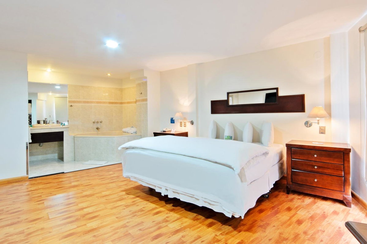Hotel LP Columbus, Bolivie
