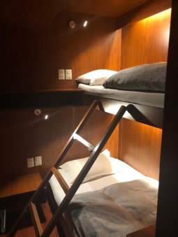 Onkel Inn Airport Sleepbox, La Paz, Bolivia