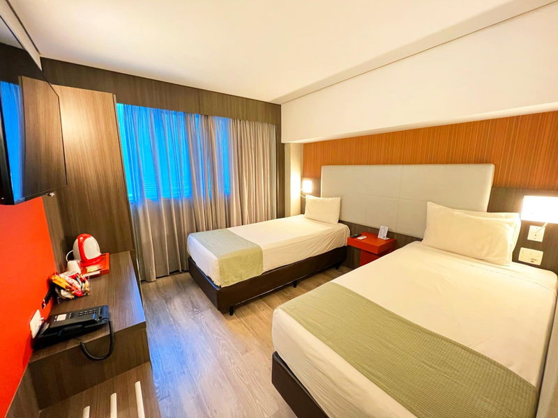 Esuites Hotel Recreio Shopping, Nilopolis, Бразилия
