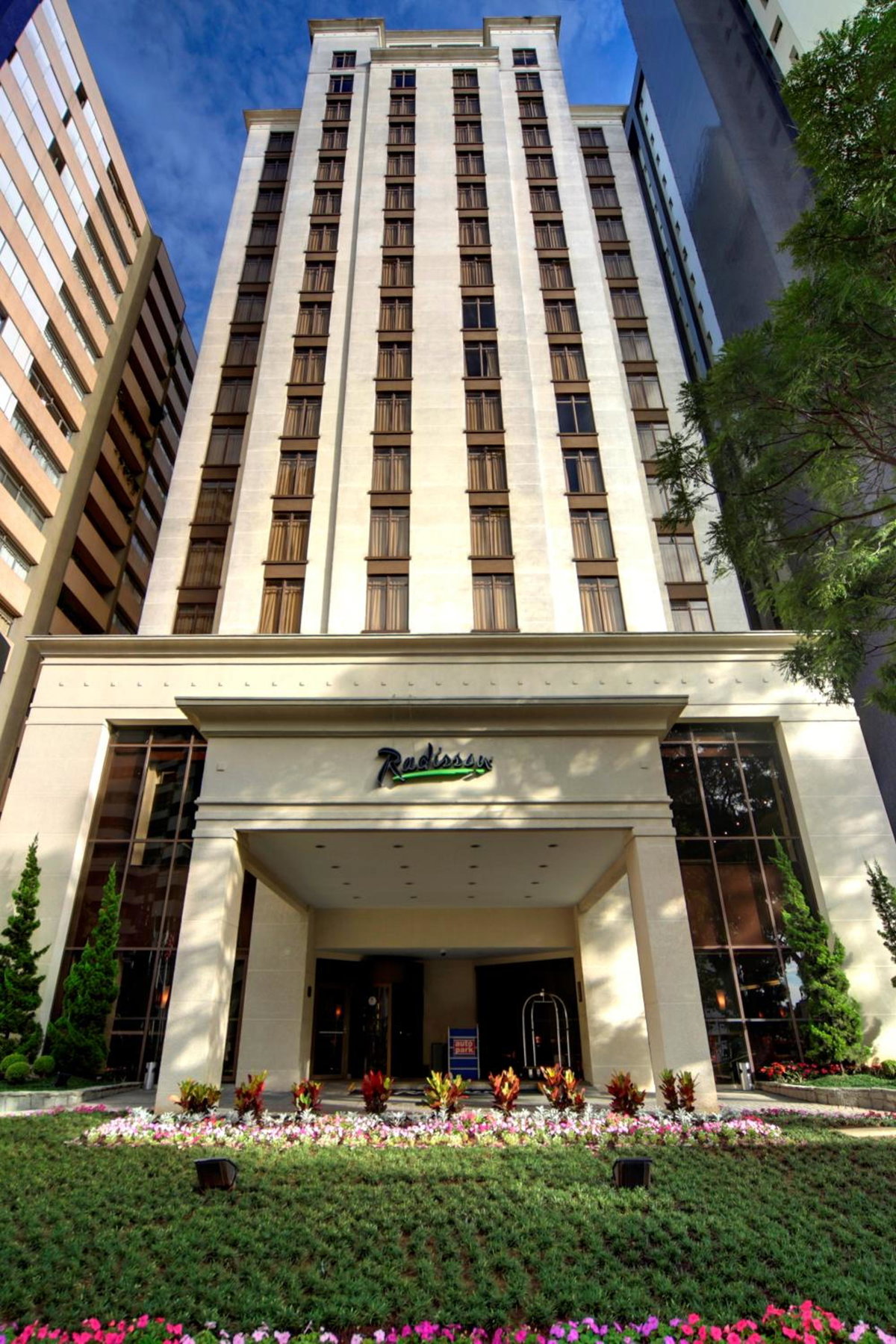 Hôtel · Radisson Hotel Curitiba, Curitiba