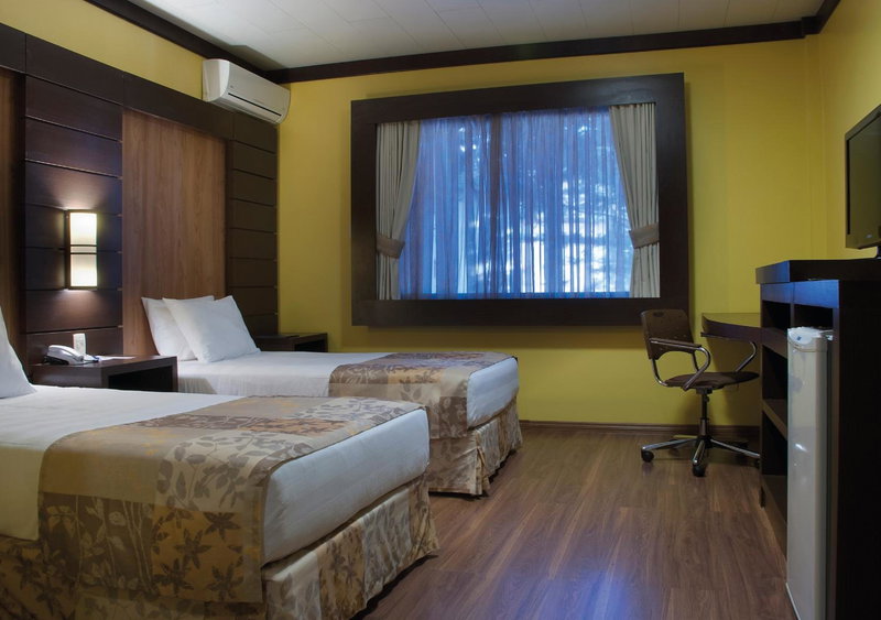 Master Gramado Hotel - No Centro de Gramado com Espaço Kids Incrível, Canela, Бразилия
