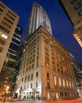 One King West Hotel and Residence, Moss Park, Kanada