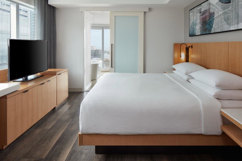 Delta Hotels by Marriott Toronto, Waterfront Communities-The Island, Kanada
