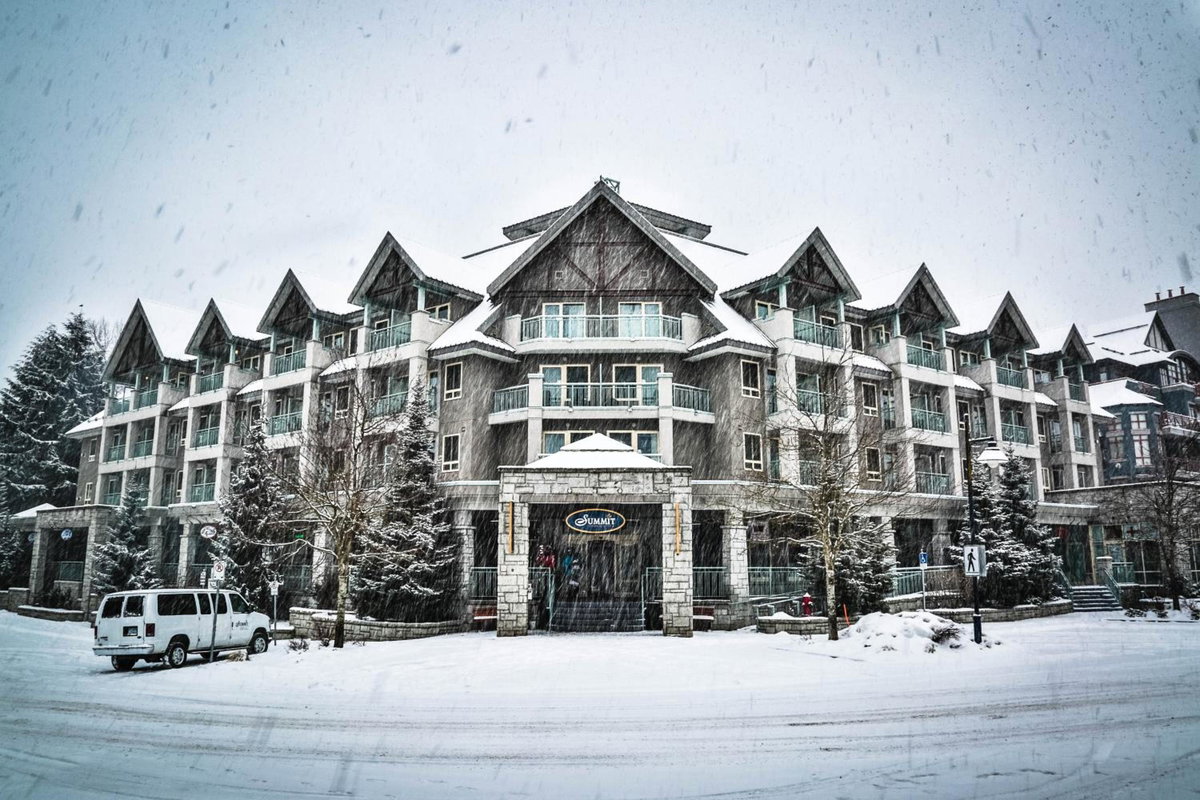 Hotel · Summit Lodge Boutique Hotel by Paradox, Whistler