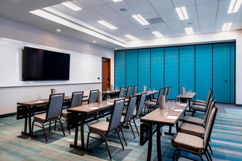 Residence Inn by Marriott Calgary Downtown/Beltline District, Calgary, Canada