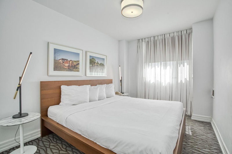 Town Inn Suites Hotel, North St.James Town, Kanada