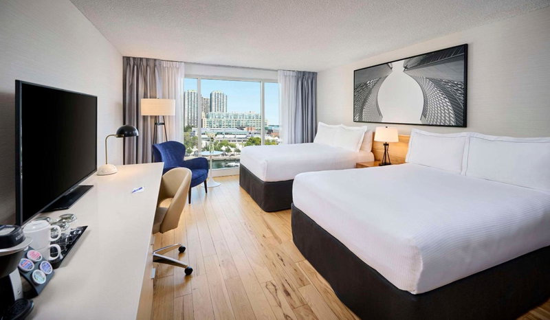 Radisson Blu Toronto Downtown, Waterfront Communities-The Island, Canada