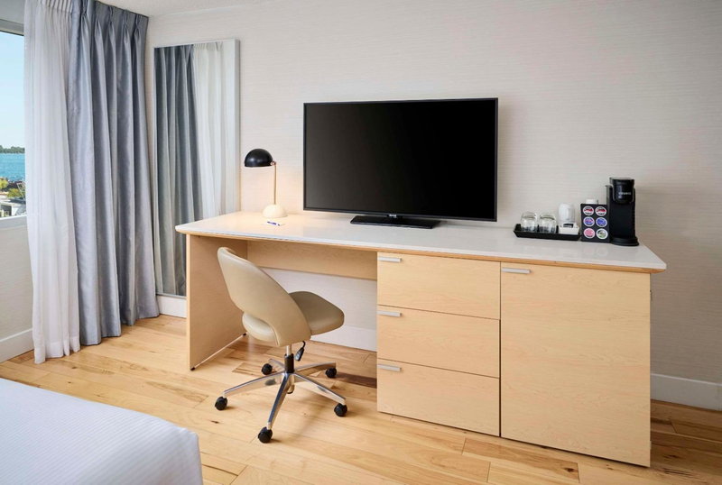 Radisson Blu Toronto Downtown, Waterfront Communities-The Island, Canada