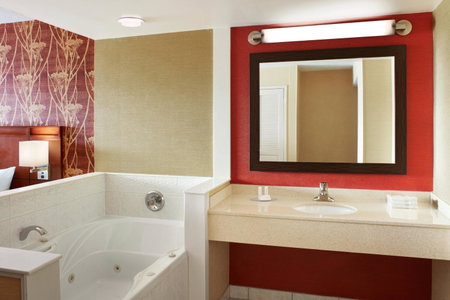 Courtyard by Marriott Niagara Falls, Niagara Falls, Canadá