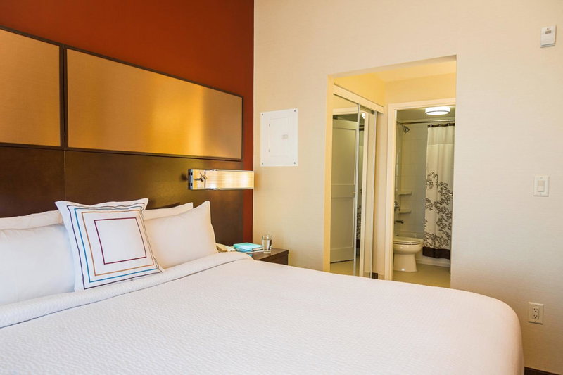 Residence Inn by Marriott Ottawa Airport, Ottawa, Canada
