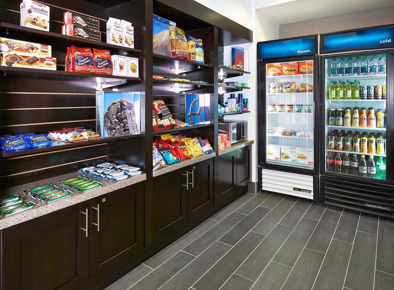 Hampton Inn by Hilton Calgary Airport North, Calgary, Canada