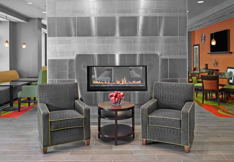 Hampton Inn by Hilton Calgary Airport North, Calgary, Canada