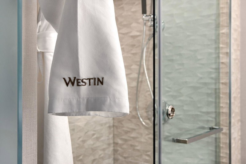 The Westin Harbour Castle, Toronto, Waterfront Communities-The Island, Канада