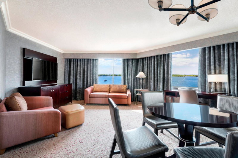 The Westin Harbour Castle, Toronto, Waterfront Communities-The Island, Канада