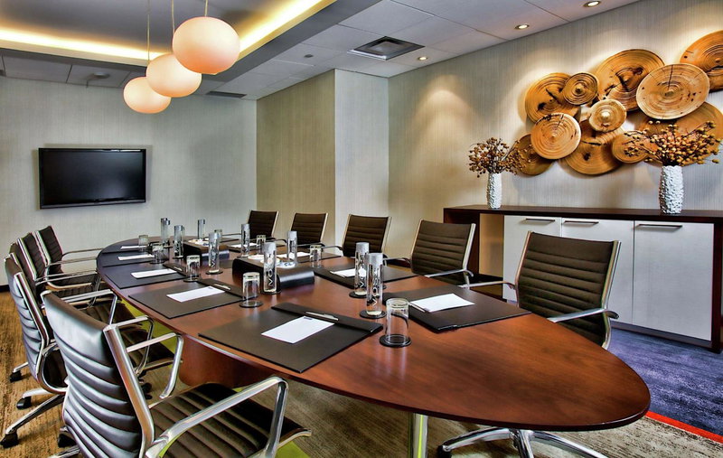 DoubleTree By Hilton Montreal, Montreal, Canadá