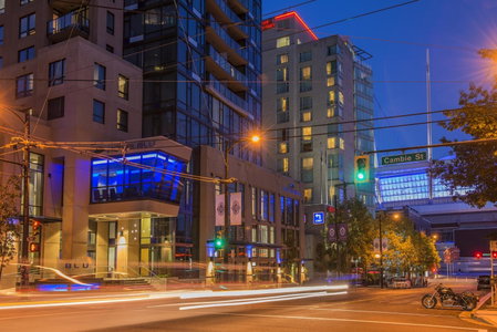 Hotel BLU, West End, Canada